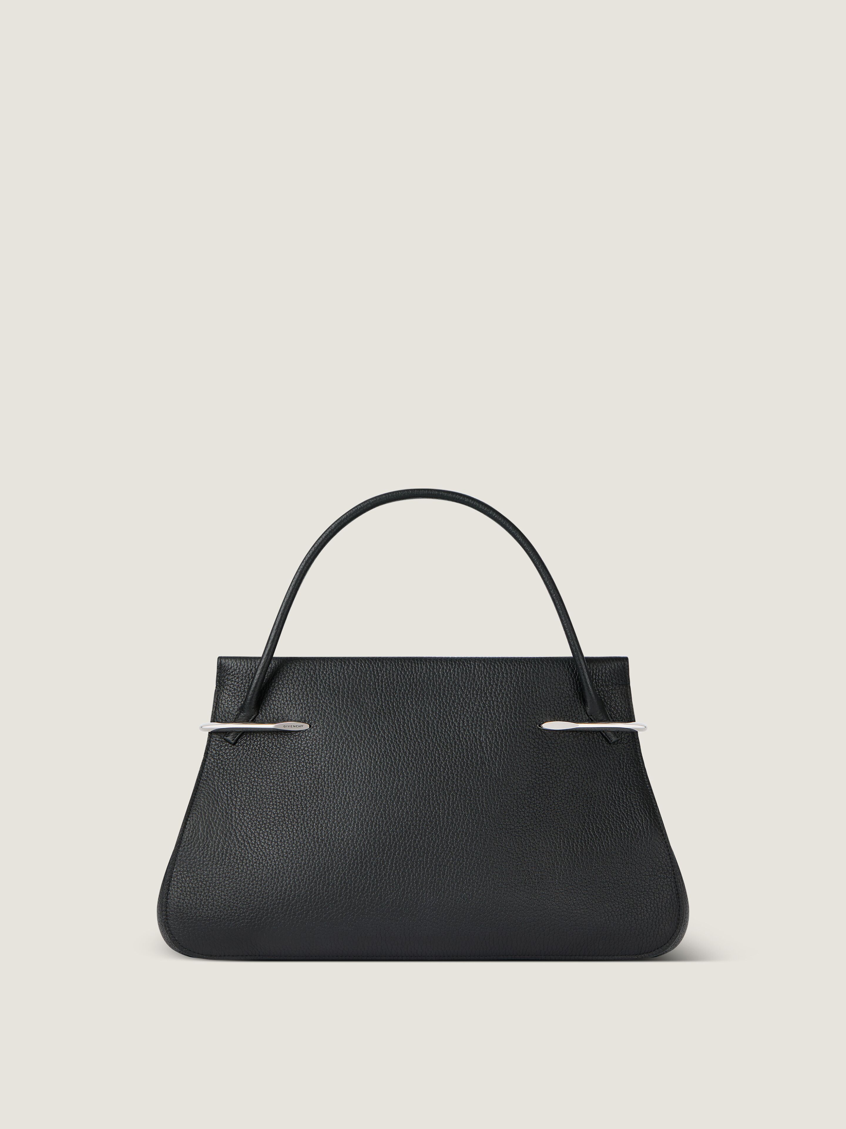 Large Pinch bag in grained leather
